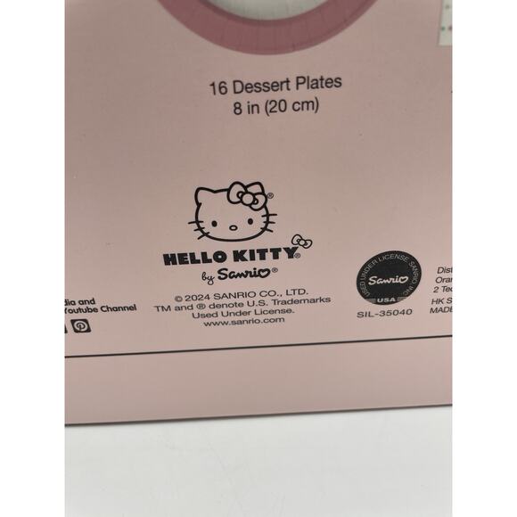 Hello Kitty Paper Tableware Party Set 16 Lunch & 16 Dessert Plates, 40 Napkins - Picture 9 of 11